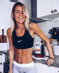 有没有鸡胸的明星,揭秘健身达人背后的肌肉秘密