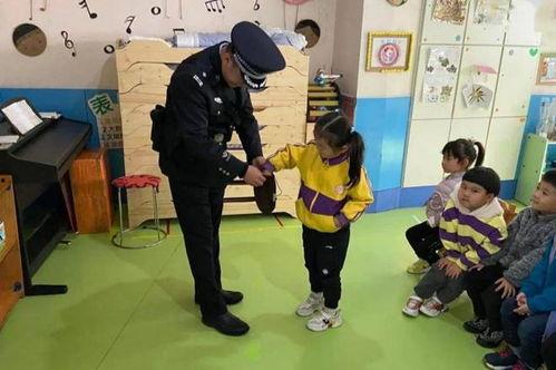 网红幼儿园保安阿姨,网红保安阿姨的温馨日常