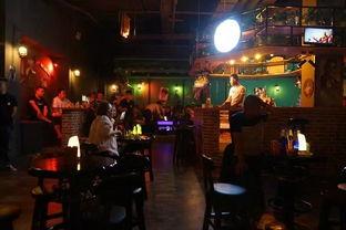 玉溪明星鱼洞酒吧,夜生活新地标，尽享音乐与狂欢的梦幻空间