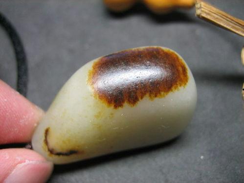 籽料看毛孔,揭秘天然玉石的独特印记