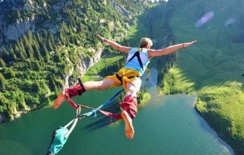 搞笑网红蹦极图片,笑料百出，网友直呼“太刺激了！”