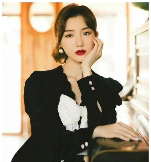 娱乐圈吃瓜爆料毛晓彤,娱乐圈风波中的坚韧与成长