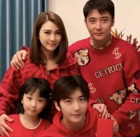 娱乐吃瓜酱头像是谁图片