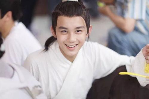 三石弟弟吃瓜娱乐圈文,娱乐圈幕后风云大揭秘